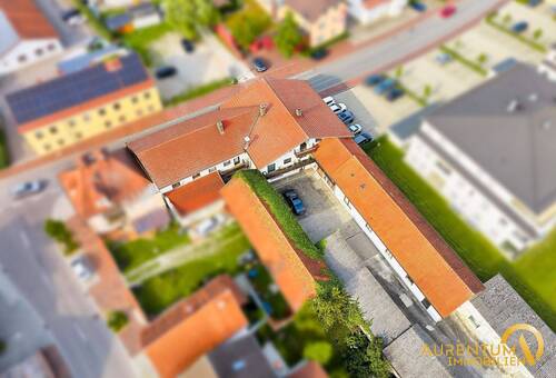Außenansicht - Großzügiger Wohn- und Geschäftshaus mit Hallen und Nutzflächen zu verkaufen!