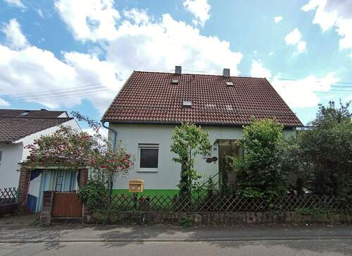 Bild 2 - 8 Zimmer Einfamilienhaus zum Kaufen in Brackenheim