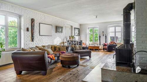 1. OG Wohnzimmer 1 - 