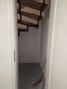 Abstellfläche unter der Kellertreppe - 
