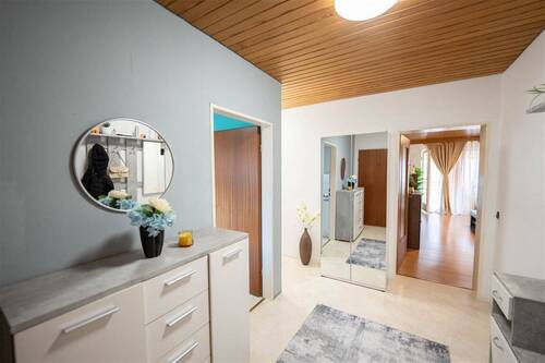 Eingang - 3 Zimmer Etagenwohnung zum Kaufen in Neu-Ulm