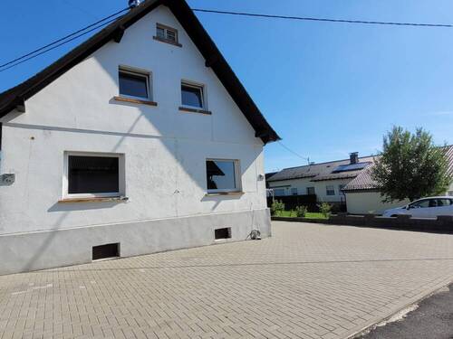 Straßenansicht - 