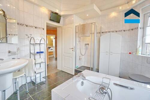 ... und Dusche - 