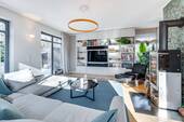Wohnzimmer - 5 Zimmer Einfamilienhaus in München