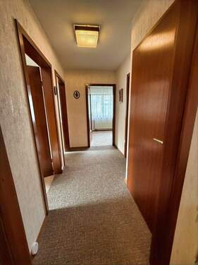 Wohnungsflur EG zu den Schlafräumen - 