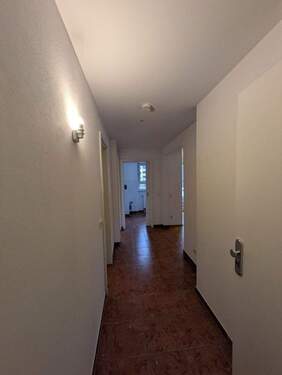 Diele, Blick in die Wohnung - 