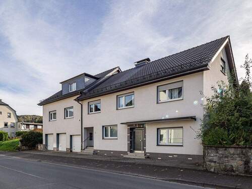 Außenansicht - Attraktive Kombination aus Büro- und Lagerfläche in Meschede- Freienohl 