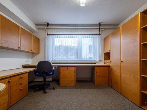 Büro (2) - Büro mit 17,00 m&sup2; in Meschede-Freienohl zur Miete