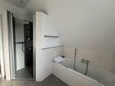 Badezimmer Dachgeschoss - 