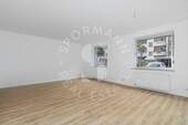 Wohnzimmer - 3 Zimmer Etagenwohnung in Düsseldorf