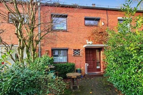 Front - 4 Zimmer Reihenmittelhaus in Bremen