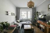 Wohnzimmer(1) - 2 Zimmer Etagenwohnung zum Kaufen in Köln