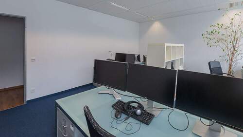 Büroraum - Co-Coworking mit Blick auf die Spree - All-in-Miete