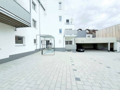 Zufahrt_Carport - 
