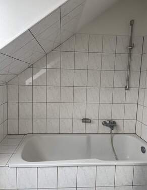 Blick auf die Badewanne - 