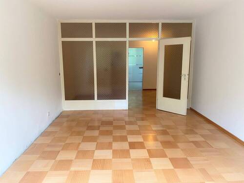 Glastrennwand zum Eingangsbereich - 