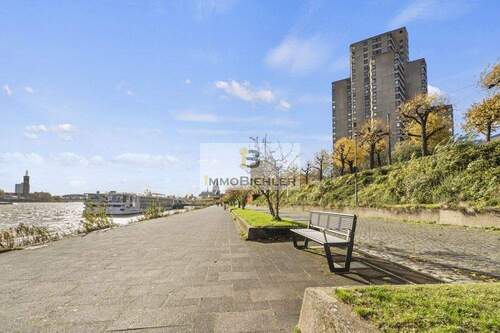 Rheinsternhaus Köln - Etagenwohnung mit 94,00 m&sup2; in Köln zum Kaufen