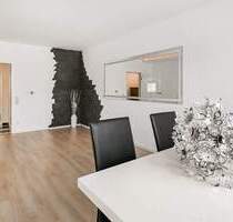 Urbanes Wohnen in Bestlage: Renovierte Eigentumswohnung mit Balkon und Stellplätzen! - Bielefeld Innenstadt