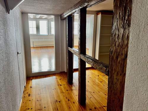 Gemütlich durch die schönen Holzbalken - 