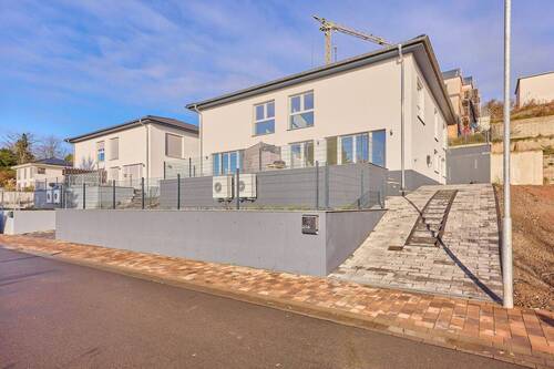 Straßenansicht - 5 Zimmer Doppelhaushälfte in Thaleischweiler-Fröschen