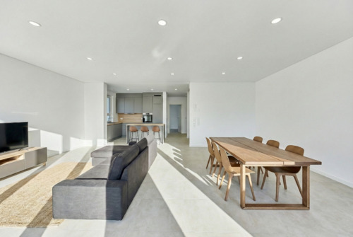 KI optimiertes Bild Wohn-/Esszimmer - 
