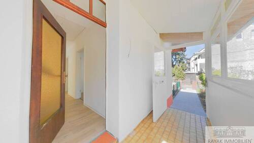 Eingang - 4 Zimmer Doppelhaushälfte in Düsseldorf