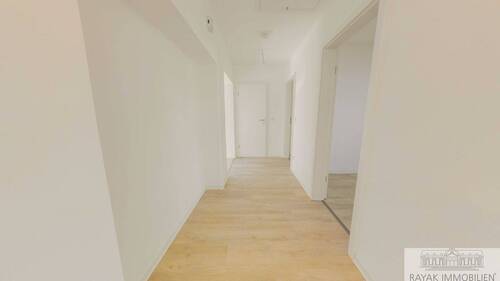 Flur - Doppelhaushälfte mit 98,00 m&sup2; in Düsseldorf zur Miete