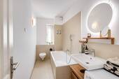 Bad mit Wanne - 4 Zimmer Etagenwohnung in München