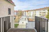 Balkon mit Zugang aus Schlafzimmer - 