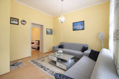 Wohnzimmer - 1 Zimmer Mehrfamilienhaus, Wohnhaus zum Kaufen in Dortmund