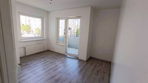 Zimmer mit Balkon - 