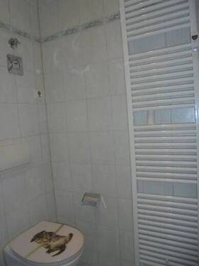 Bad mit Wanne - 