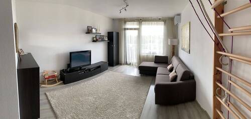 Wohnzimmer - 3 Zimmer Etagenwohnung zum Kaufen in Frankfurt am Main