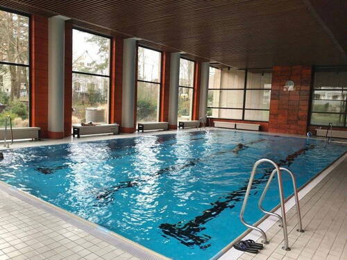 Schwimmbad - 