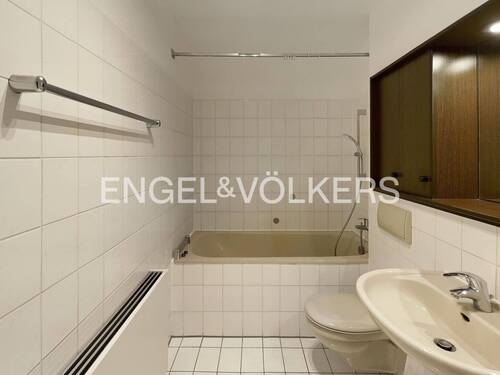 Praktisches Wannenbad - 