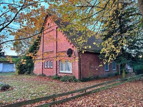 Seitenansicht - 7 Zimmer Einfamilienhaus zum Kaufen in Fintel