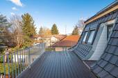 _KBK2290 - Schöne kernsanierte Dachgeschosswohnung mit großer Terrasse zum grünen Innenhof - Südwestausrichtung