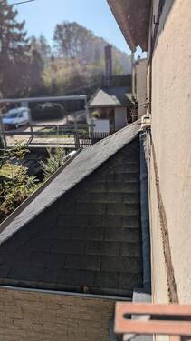 Vordach mit Preolitschindeln - 