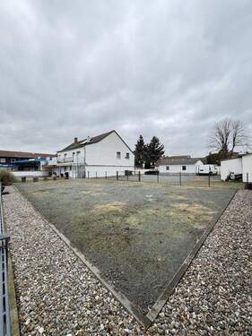 Hausansicht Hinten - 8 Zimmer Einfamilienhaus in Pfungstadt