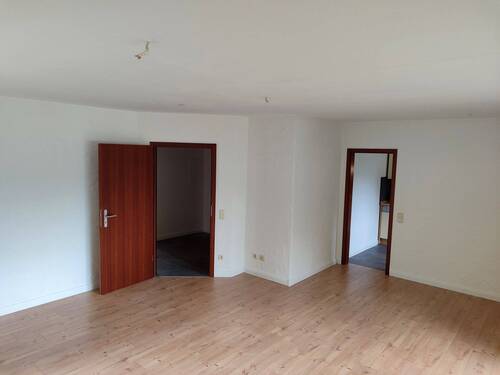 Wohnzimmer - 3 Zimmer Etagenwohnung zur Miete in Spessart