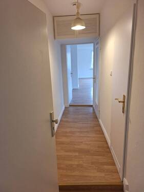 Flur3.jpeg - 1 Zimmer Etagenwohnung in Lübeck