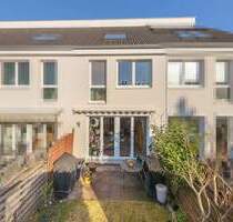 Energieeffizientes Reihenmittelhaus in zentraler Lage inkl. Tiefgaragenstellplatz - Hamburg Langenhorn