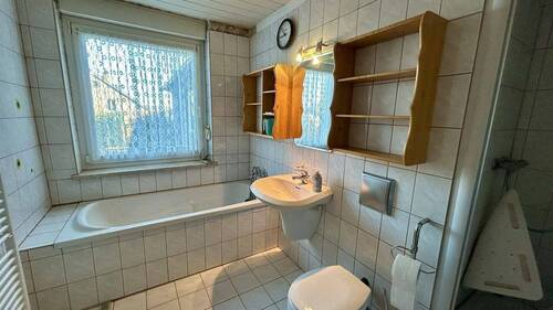Badezimmer Erdgeschoss - 