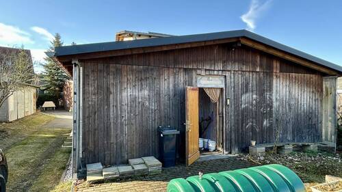 Holzbaracke Rückseite - 