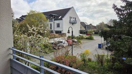 Blick vom Balkon - Etagenwohnung mit 41,20 m&sup2; in Nuthetal zum Kaufen