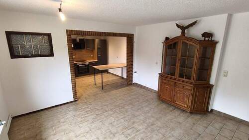 Wohn- und Esszimmer - 