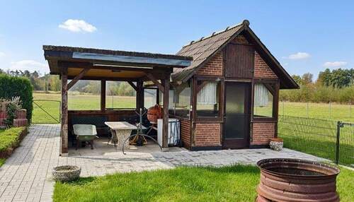 Loggia und Gartenhaus - Einfamilienhaus mit 73,00 m² in Uetze zur Miete