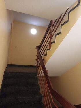 Treppenhaus - 1 Zimmer Etagenwohnung zum Kaufen in Berlin