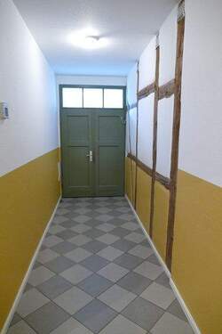 Treppenhaus - Mehrfamilienhaus, Wohnhaus in Altentreptow zum Kaufen