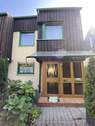 Hausansicht Haustür - 4 Zimmer Reihenendhaus zum Kaufen in Ehningen